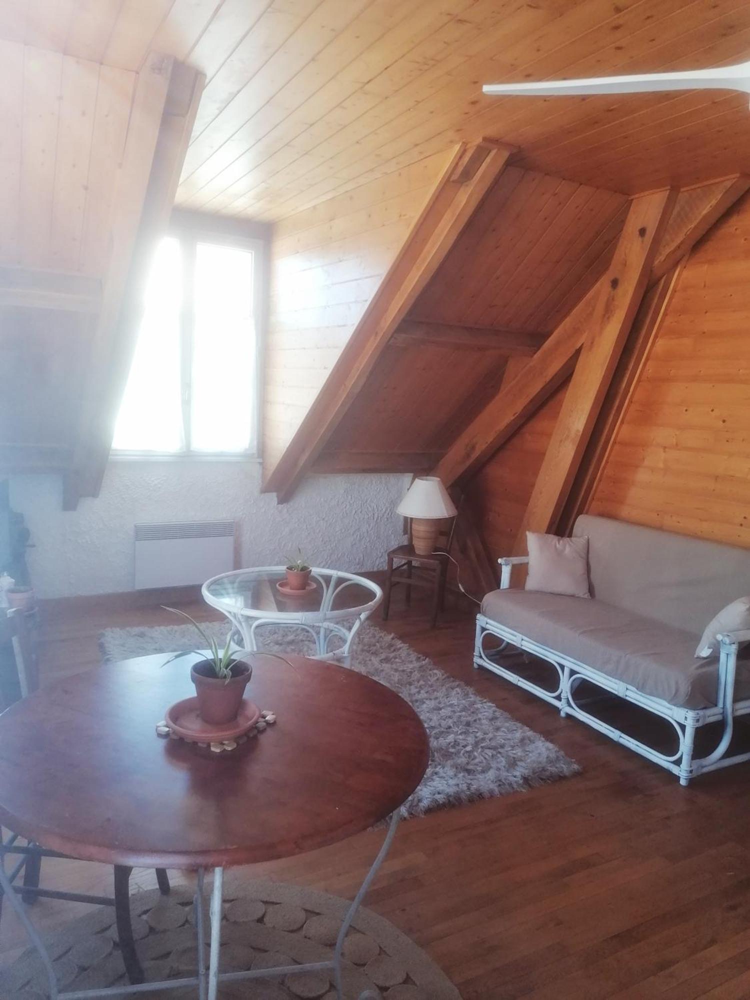Ambiance Apartment Salles-Curan